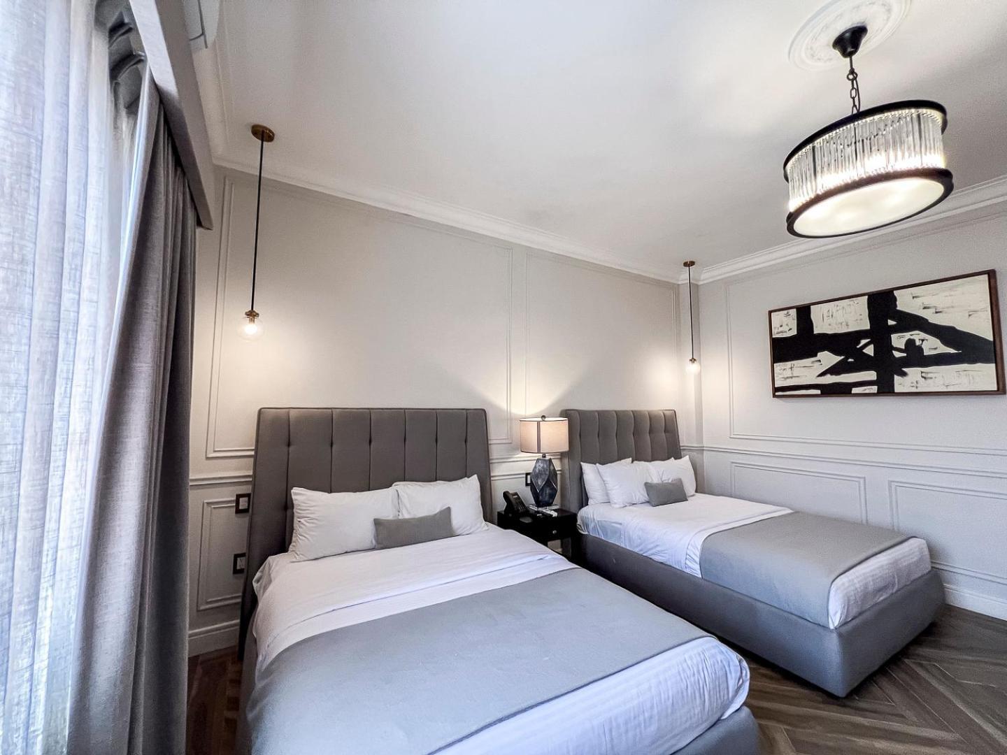 Hotel Mansion E Borbon Леон Екстер'єр фото