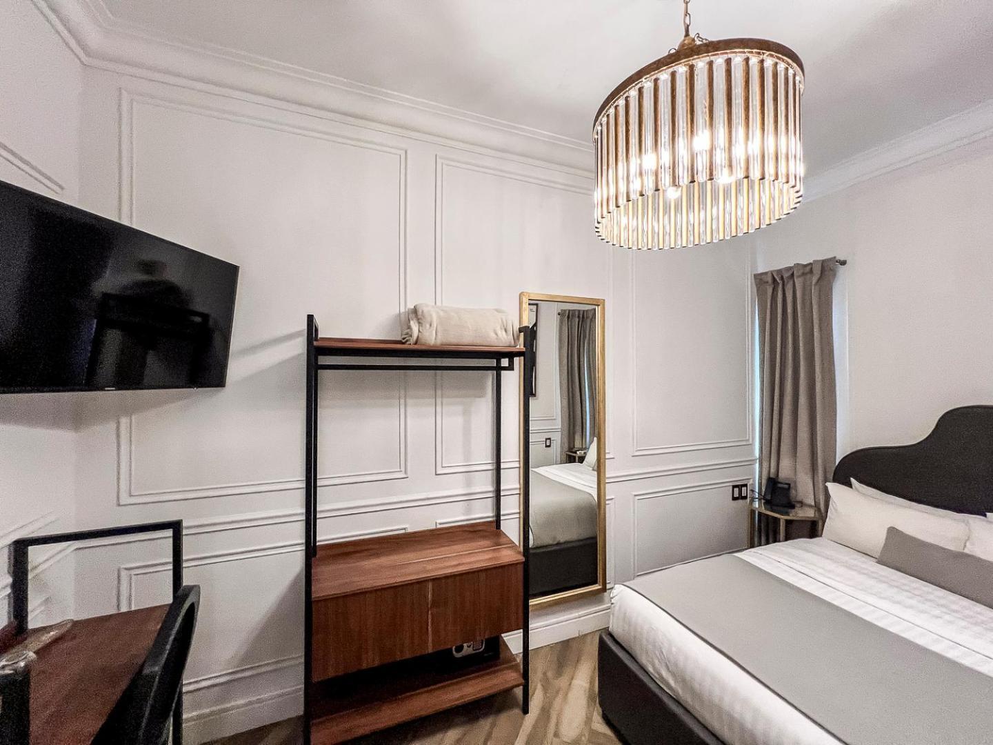 Hotel Mansion E Borbon Леон Екстер'єр фото