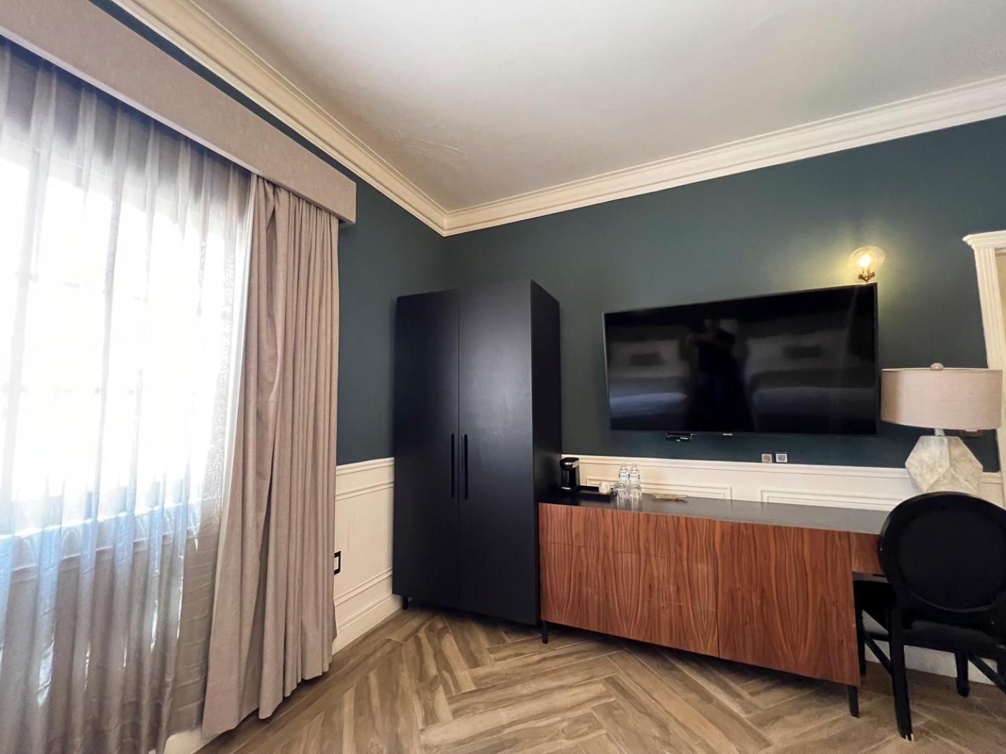 Hotel Mansion E Borbon Леон Екстер'єр фото