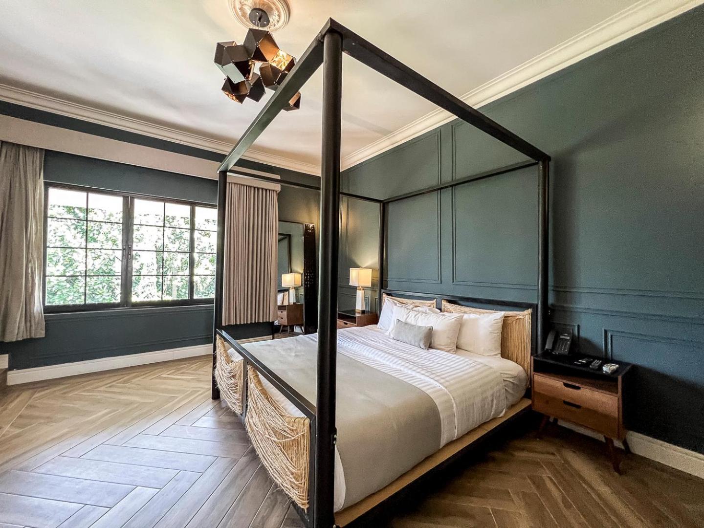 Hotel Mansion E Borbon Леон Екстер'єр фото